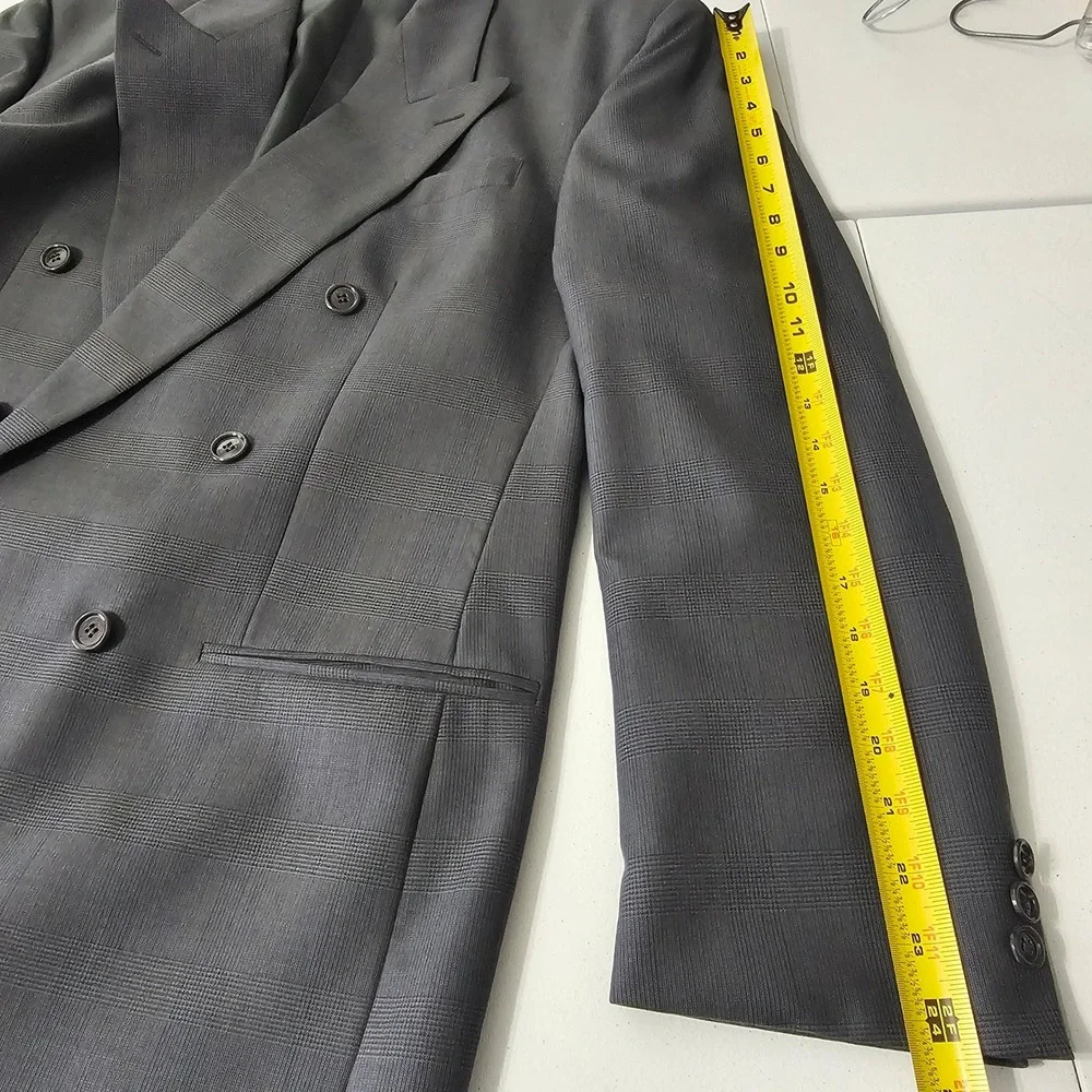 Yves Saint Laurent Double Breasted Suit 42R Gray Plaid Vintage Designer Business